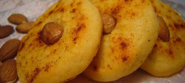 Сырное печенье с миндалём