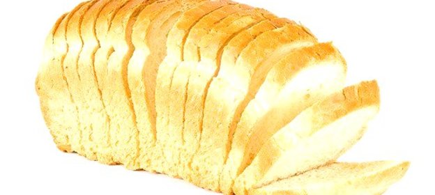 Свежий белый хлеб