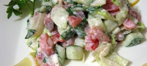 Салат с ананасами и крабовыми палочками