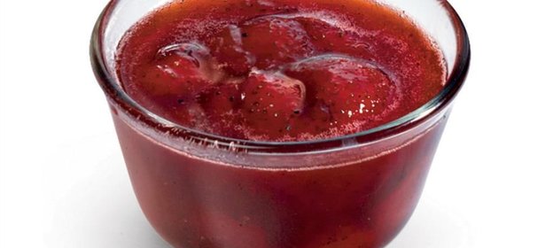 Клубничный соус с кардамоном