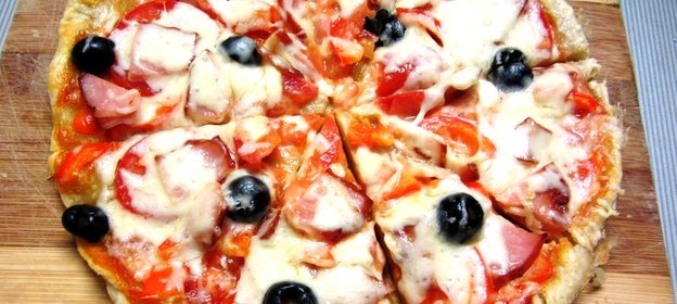 Пицца с копченым окороком