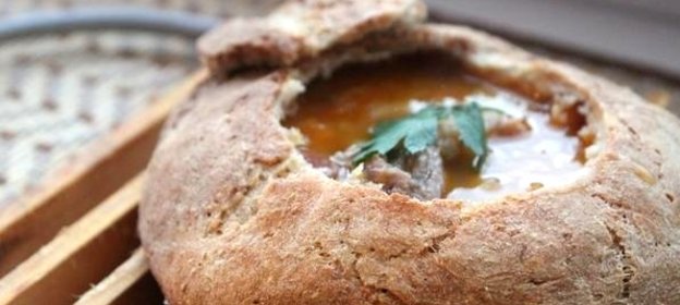 Суп в хлебе по-чешски