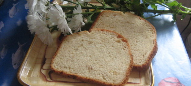 Белый хлеб с жареным луком