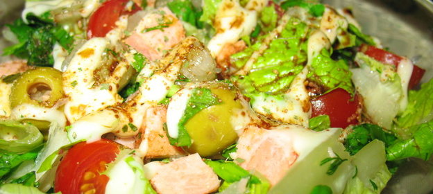 Салат свежий морской (с вариантами)