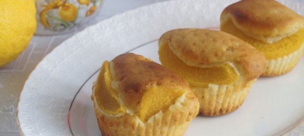 Творожные кексы с персиками