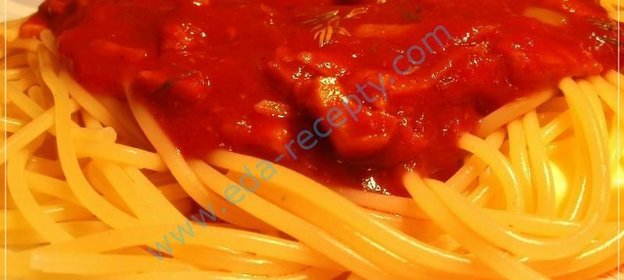 Спагетти с соусом из рубленного мяса