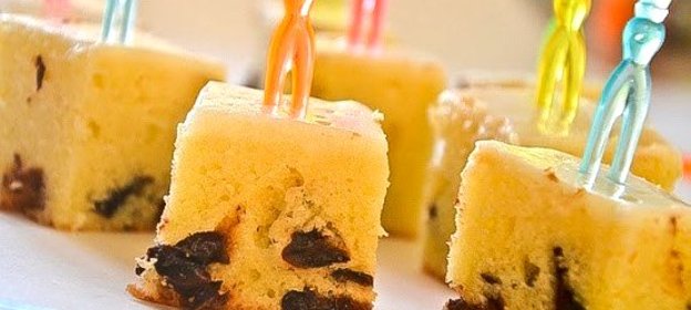 Пирог с черносливом и шоколадом