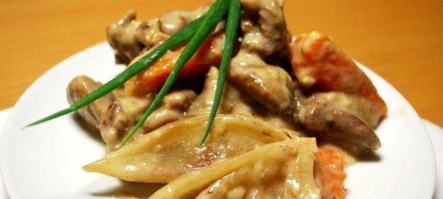 Тушеная телятина с грибами