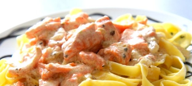 Паста с форелью в сливочном соусе