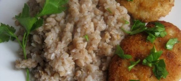 Салат из с кальмаров и морской капусты