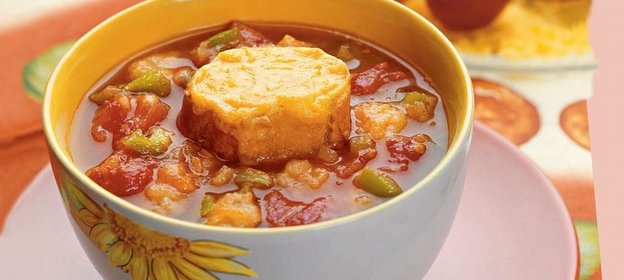 Испанский томатный суп с чесночным хлебом