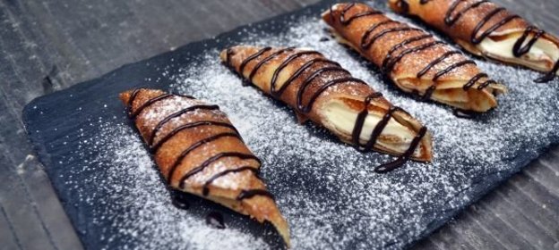 Салат из помидоров и стручкового перца