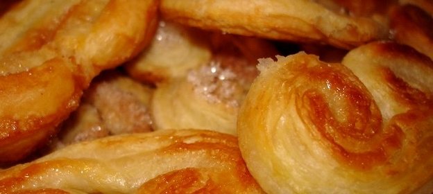 Печенье из слоеного бездрожжевого теста