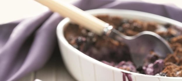 Хлебная запеканка с черникой