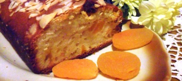 Йогуртовый кекс с курагой