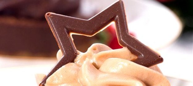 Шоколадный чизкейк с фундуком