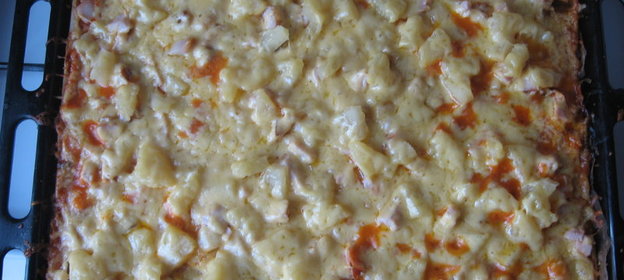 Пицца на очень тонком тесте (возможно вариант)