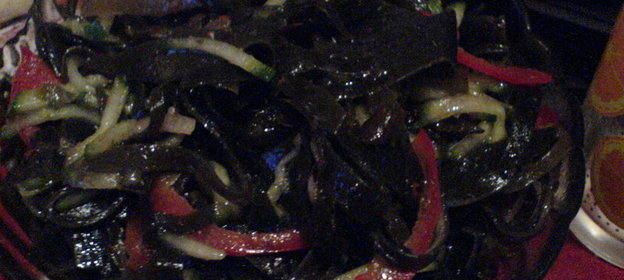 салатик из морской капусты.Корейский