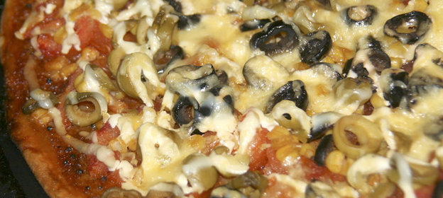 Вкуснейшая пицца =) с тонким тестом!