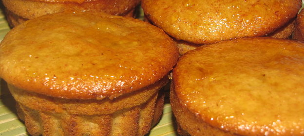 Кексы с бананами и финиками