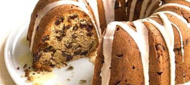 Глазированный кекс с изюмом