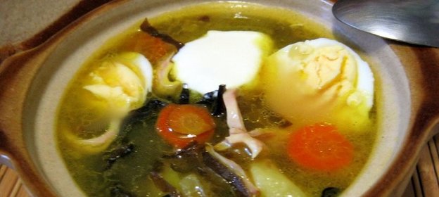 Суп с кальмарами и морской капустой