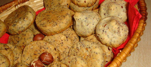 Печенье с фундуком и макомТри по сто