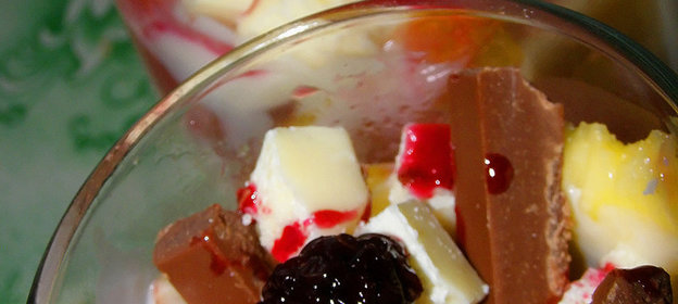 фруктово-шоколадный десерт