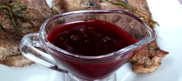 Брусничный соус к мясу