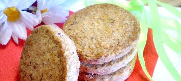 Песочное печенье с орехами