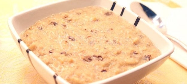 Каша рисовая с бананом и черносливом