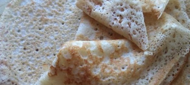 Суп молочный с овощами и морской капустой.