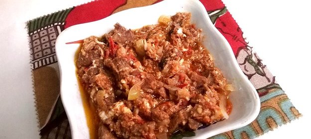 Томатно-мясной соус с яйцом