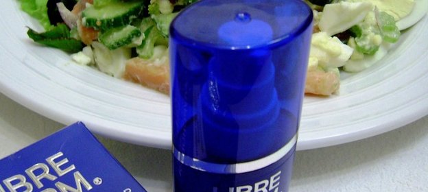 Салат с малосольной семгой «Морская свежесть»