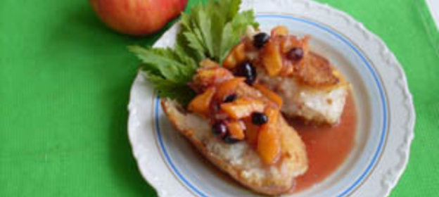 Морской окунь с персиковым чатни