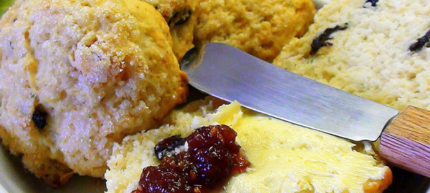 Булочки с грушей и сухофруктами, для воскресного завтрака. Быстро и очень вкусно!