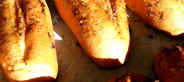 Хлеб с маслинами