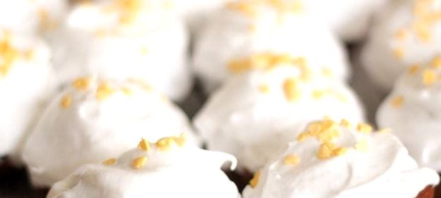 Шоколадные капкейки с корицей