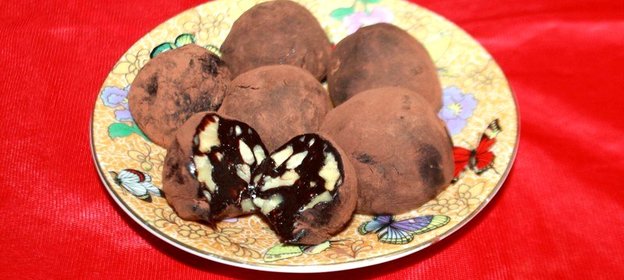 Шоколадные конфеты из сгущенного молока