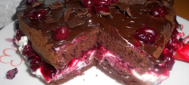 Торт Вишнево-шоколадное сердце