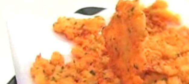 Прозрачный суп с тофу и морскими водорослями