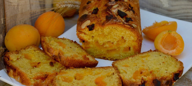 Кекс с абрикосами