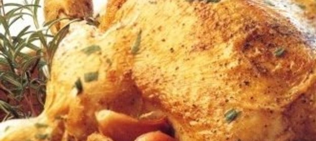 Курица, запеченная с чесноком