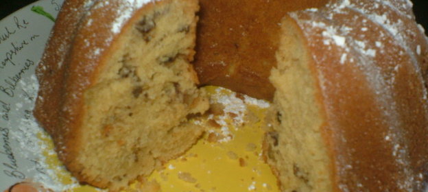 Кекс с грецкими орехами