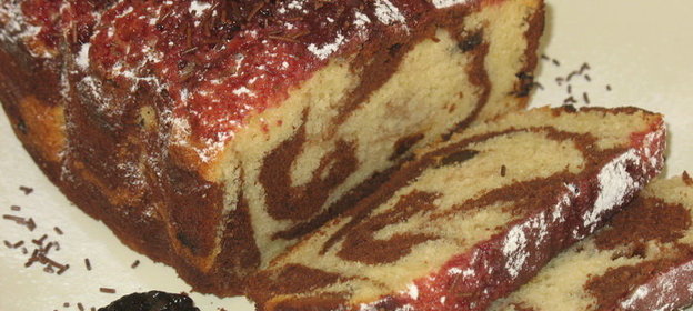 Кекс мраморный с черносливом в хлебопечке