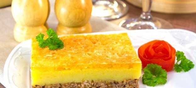 Запеканка с фаршем и картофелем
