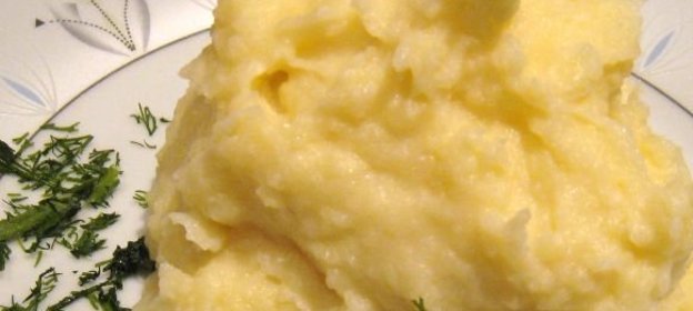 Запеканка с цуккини, сладким картофелем и козьим сыром