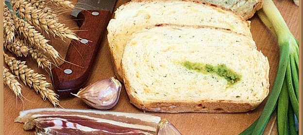 Хлеб с сыром и укропом