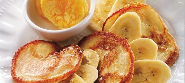 Оладьи с бананами и медовым маслом