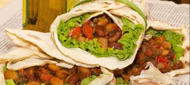 Постные лепешки с фасолью